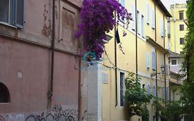 Retreat In The Heart Of Fori Imperiali